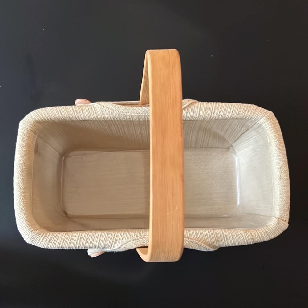 Taskets bread basket . Renaissance collection. Like new condition - Picture 3 of 4